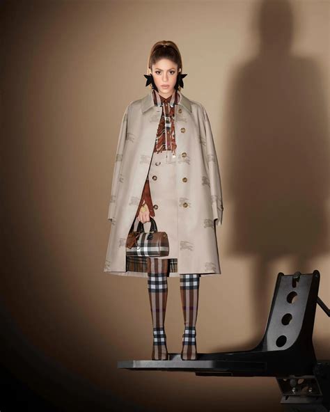 如何评价 Burberry 针对农历新年推出的「时髦全家福」广告？ 